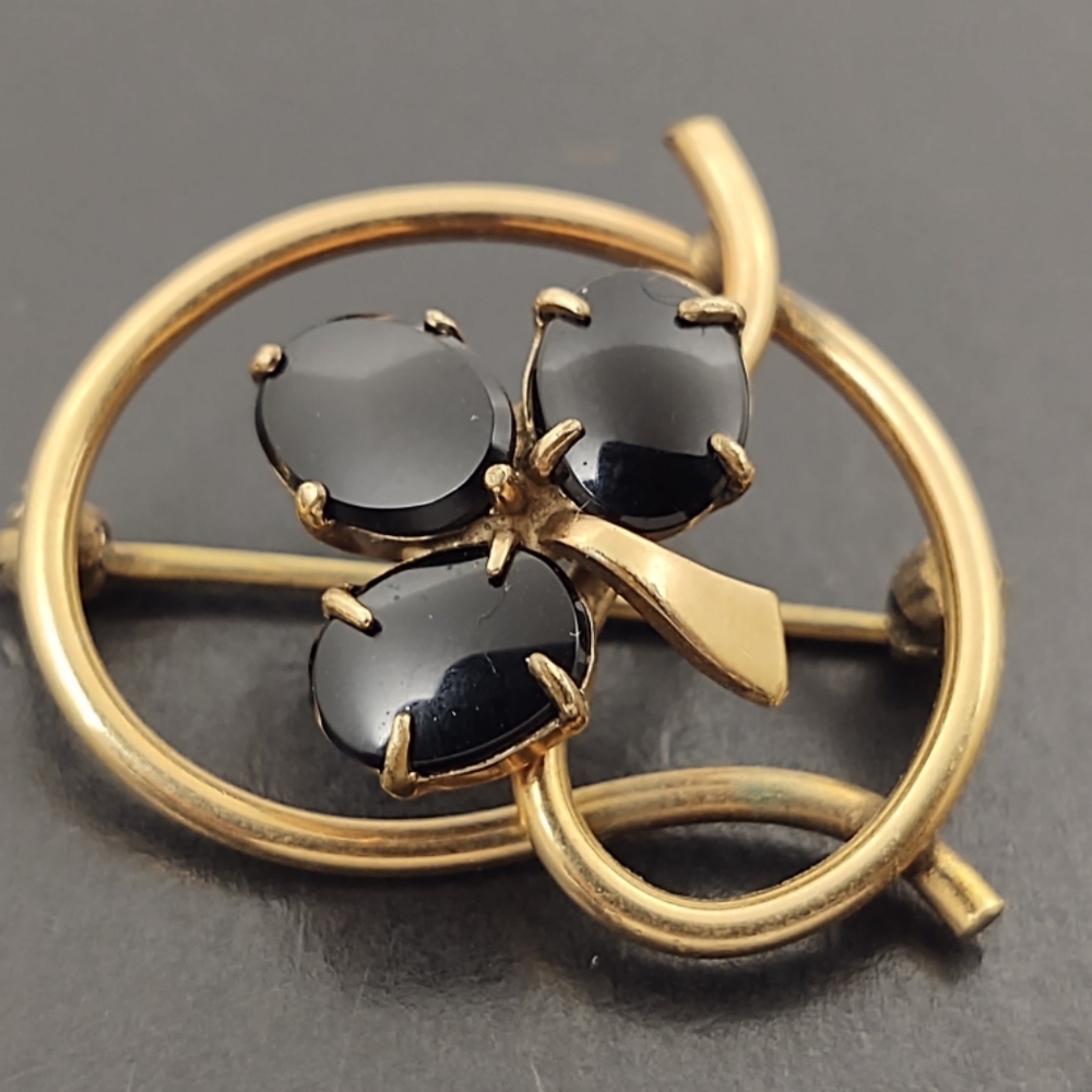 W.E. Richards Vintage 12k Gold Filled Genuine Onyx Brooch MCM 1940s Classic Pin